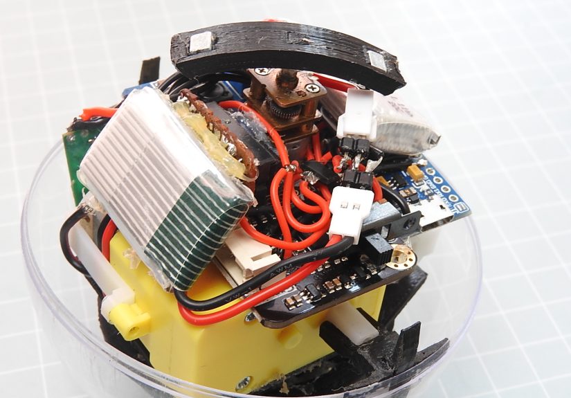 A Transparent BB-8 Build Using Christmas Ornaments