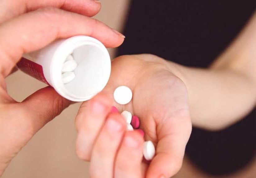 Advil vs. Tylenol: What's the Difference?