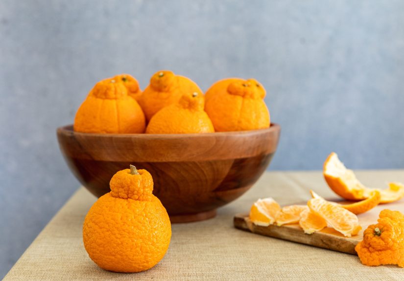 Seasonal Easy-Peel Sumo Oranges Are a Must-Try Sweet Citrus Fruit