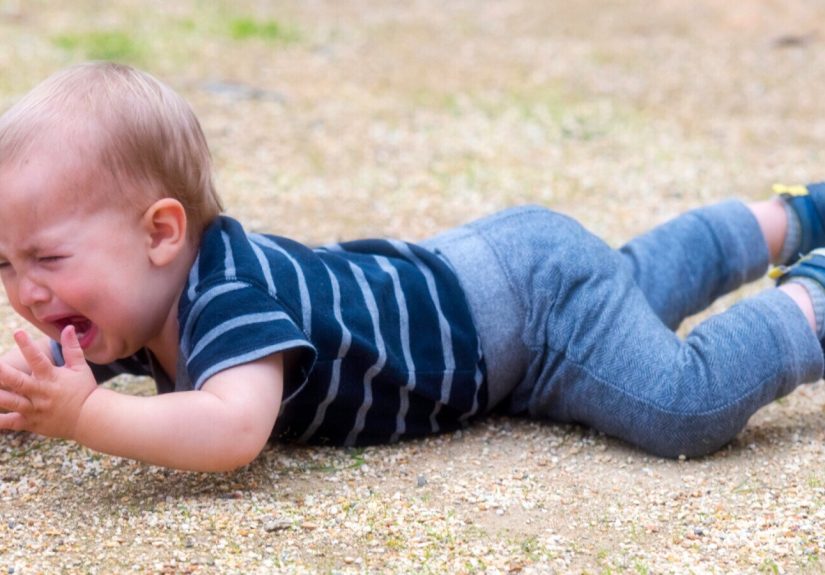 20 Photos Of Kids Right After They Broke Something