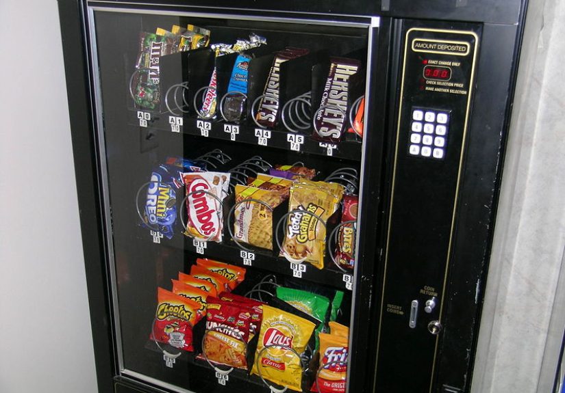 #860 When the vending machine gives you two things instead of one - 1000 Awesome Things