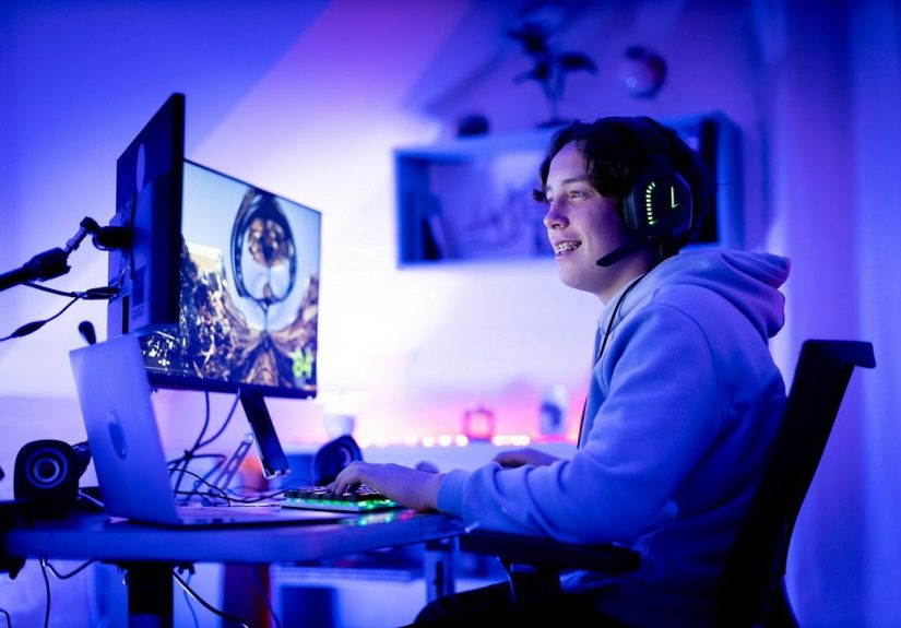 How to Change the Color of Your Name on Twitch