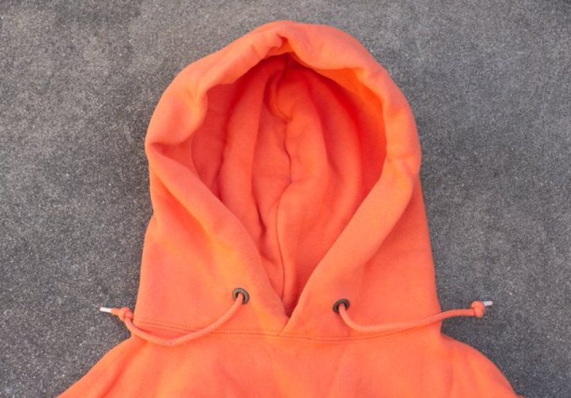 How to Get Lettering Off a Hoodie