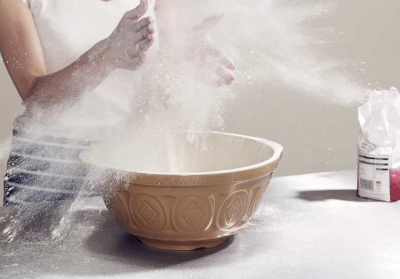 How to Grease and Flour Baking Pans