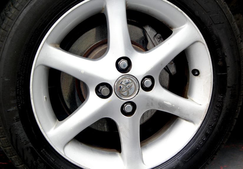 How to Remove Brake Dust from Aluminum Wheels