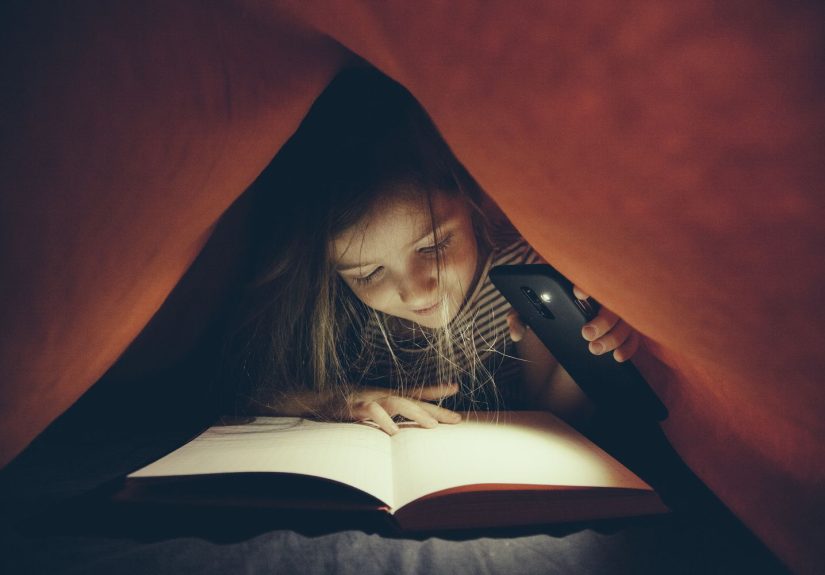 How to Turn On the Flashlight on Your Android Phone