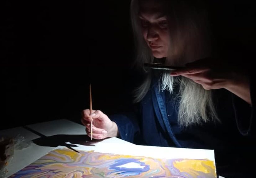 Is It Possible To Paint In The Dark?