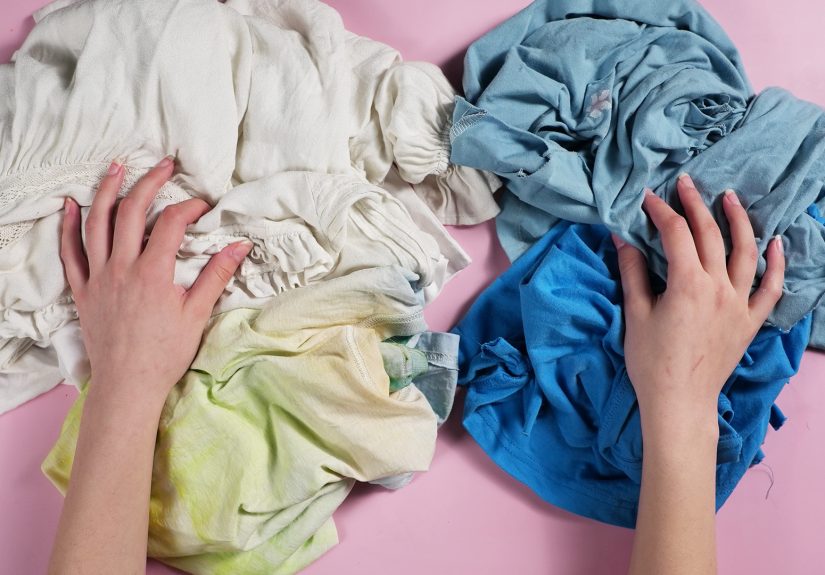 Simple Ways to Set Dyed Fabric: 10 Steps
