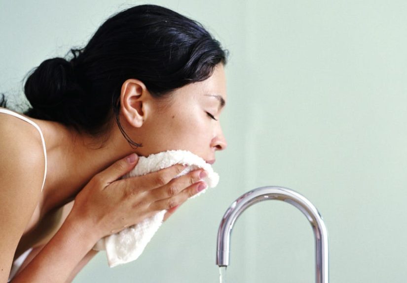What Is Salicylic Acid? Salicylic Acid Uses and Benefits for Skin