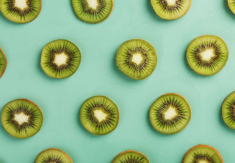 7 Benefits of Kiwiand Why You Should Eat This Superfood Daily