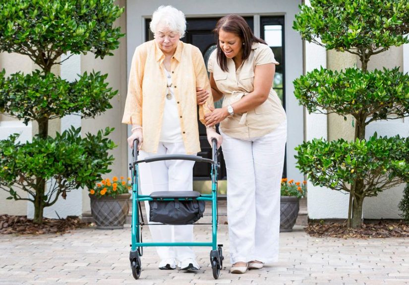 Best Walkers for Seniors: Recommendations & What to Look For