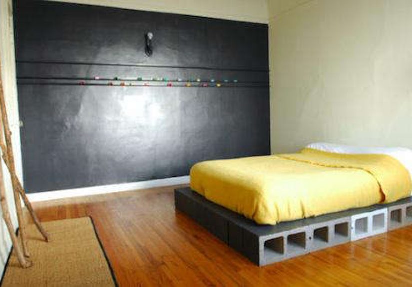 DIY: Concrete Block Bed Base by a Commune Designer