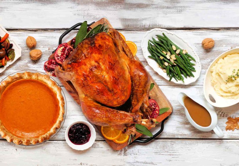 Hosting Thanksgiving? Organize These 7 Things Ahead of Time