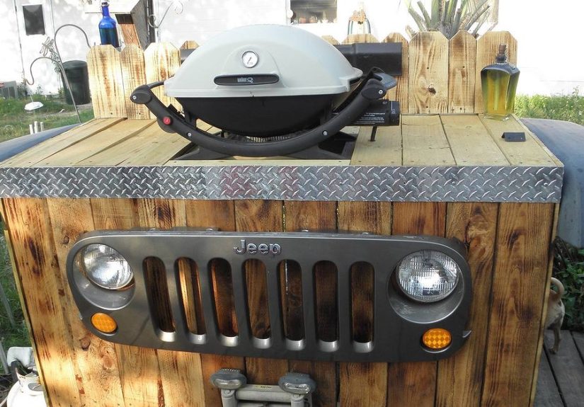 Upcycle Jeep Parts Into a BBQ Grill Stand