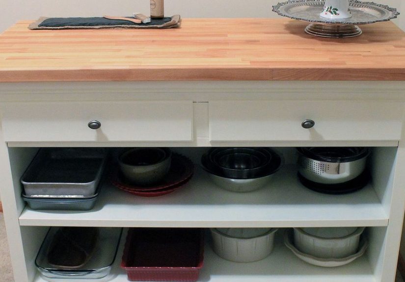 Country Kitchen Island/Bar