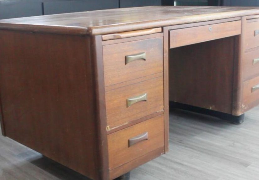 DIY Kitchen Island from an Old Desk Makeover Idea