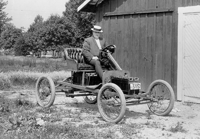 Electric Vehicles Continue The Same Wasteful Mistakes That Limit Longevity