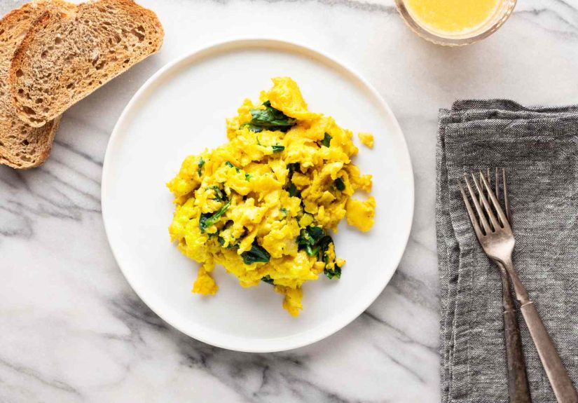 Healthy Scrambled Eggs With Spinach Recipe