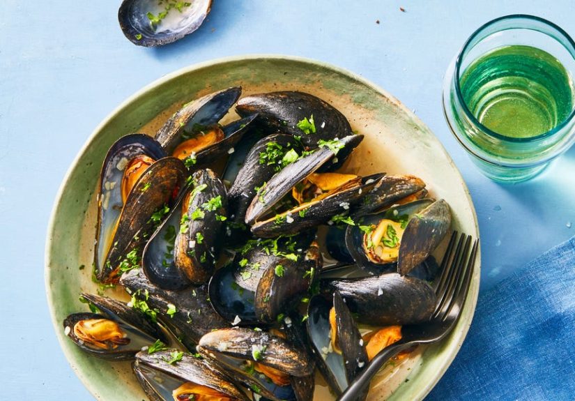 How to Cook Mussels Like a Professional - Best Mussels in White Wine Recipe