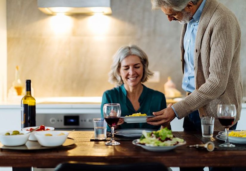 Menopause: Plant-Based Diet May Reduce Hot Flashes, Aid in Weight Loss