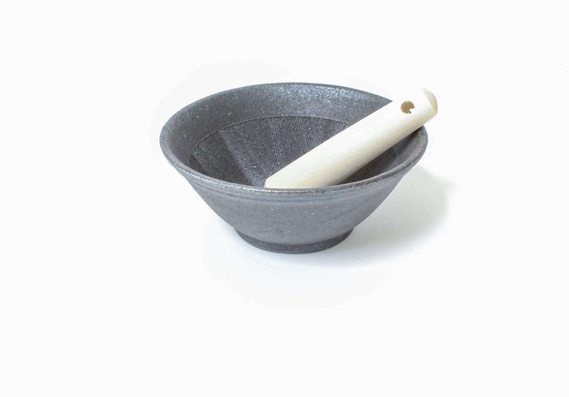 Tokoname Earthenware Mortar with Wood Pestle Set